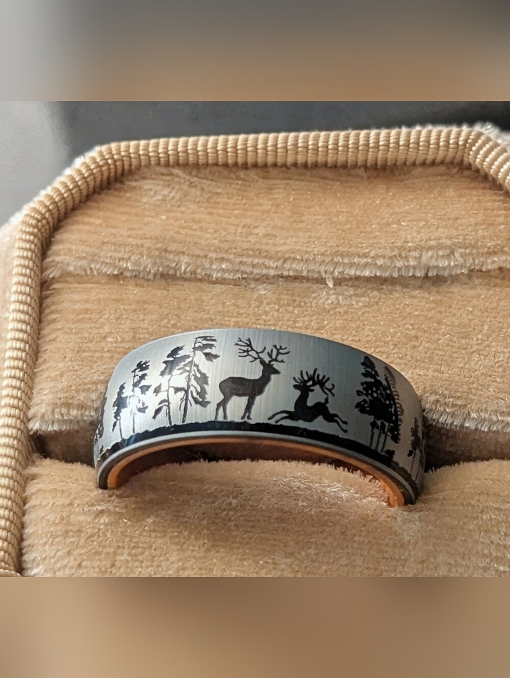 8mm Titanium & Whiskey Barrel Wood Men's Ring Rustic Outdoors Theme Sz 9